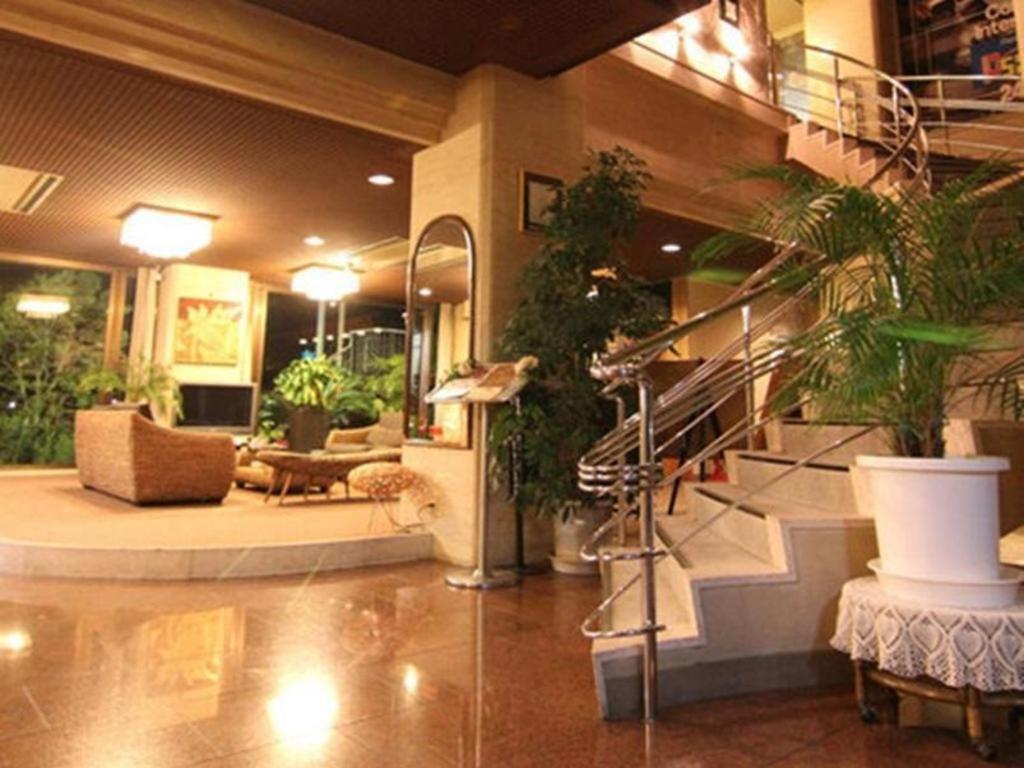 Miyakonojo Sun Plaza Hotel מראה חיצוני תמונה